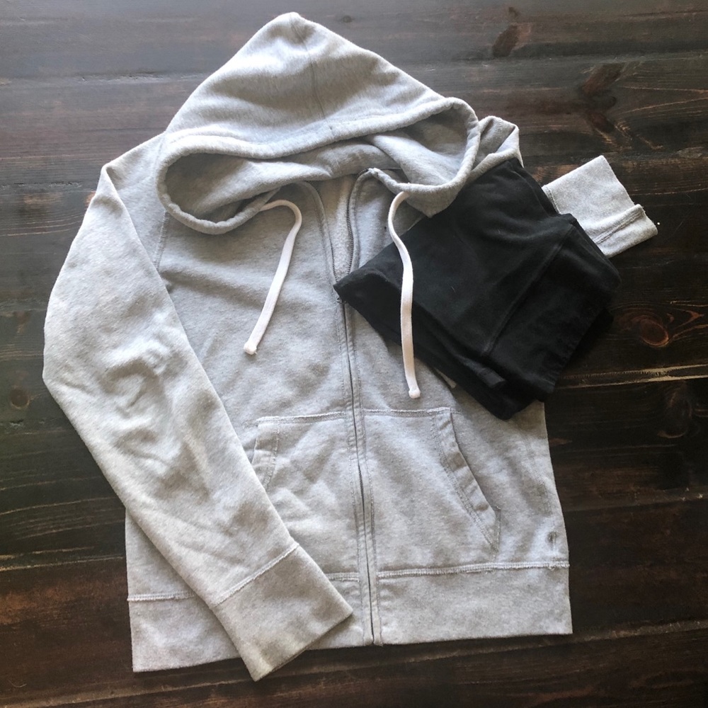 Gray zip up, black cropped leggings